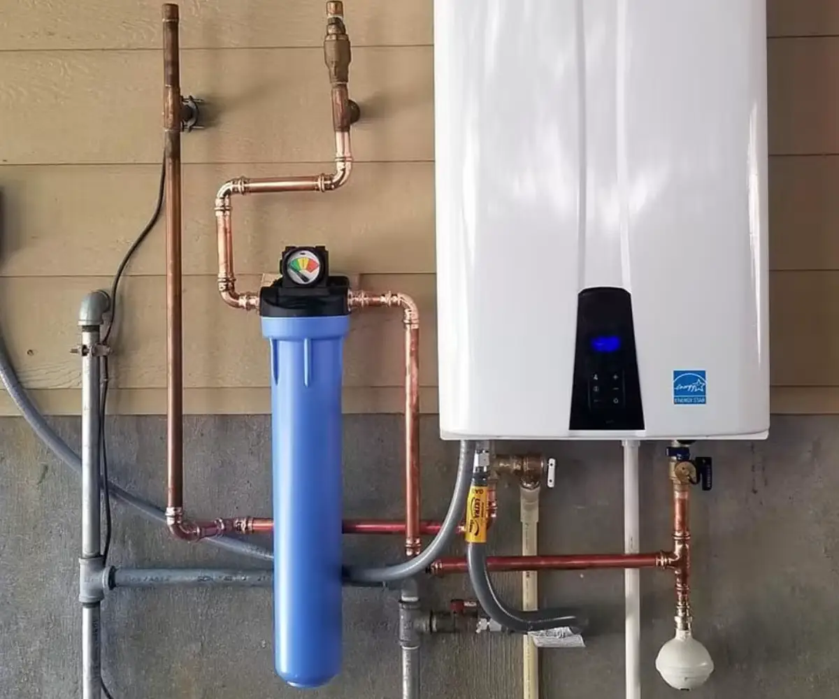 Tankless Water Heater Services in GTA - Meccom Air